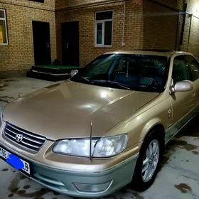 Toyota Camry 2001