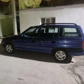 Opel Astra 1996