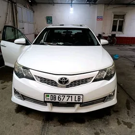 Toyota Camry 2012