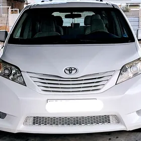 Toyota Sienna 2012