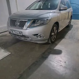 Nissan Pathfinder 2015