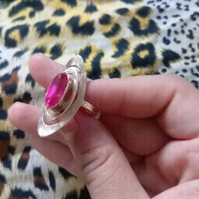 gyzyl şlyapa yüzük