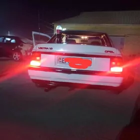 Opel Vectra 1990