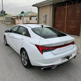 Hyundai Elantra 2021