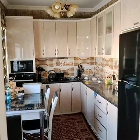 мир 5  аркачка 4 комнат