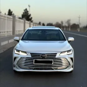 Toyota Avalon 2019