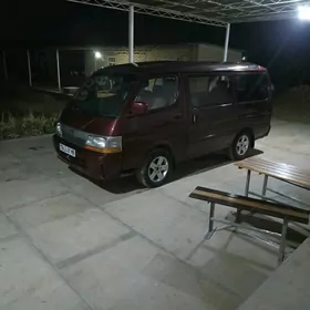 Toyota Hiace 1990