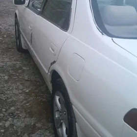Toyota Camry 1997