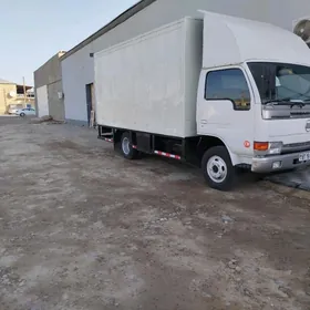 Mitsubishi Canter 2015