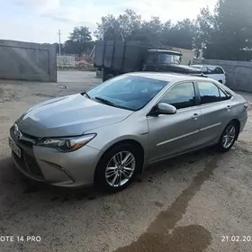 Toyota Camry 2015