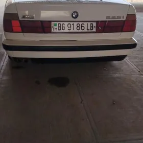 BMW 525 1990