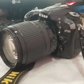 nikon 7100