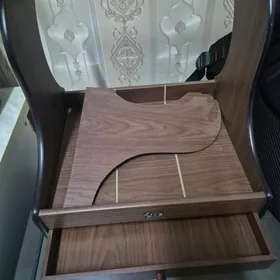 полочка для лаков