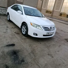 Toyota Camry 2011