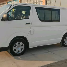 Toyota Hiace 2006