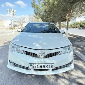 Toyota Camry 2012
