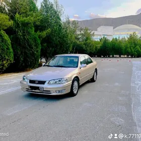 Toyota Camry 2000