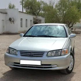 Toyota Camry 2000