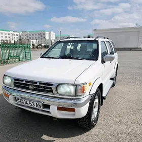 Nissan Pathfinder 1998