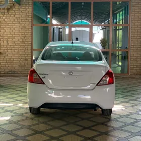 Nissan Sunny 2022