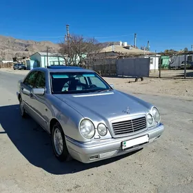 Mercedes-Benz C320 2000