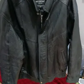 продаю кожаную куртку