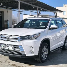 Toyota Highlander 2018