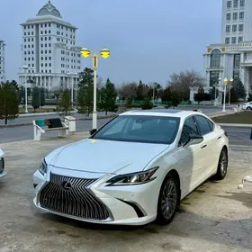 Lexus ES 350 2020
