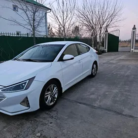 Hyundai Elantra 2019