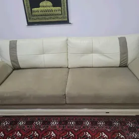 Четвёрка 《BEIIIONA》.