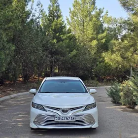 Toyota Camry 2020
