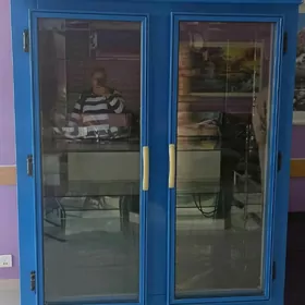 Холодильник витрина