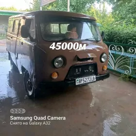 UAZ 452 2000