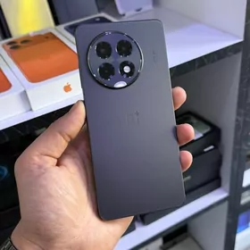 One plus ace5 12/256gb