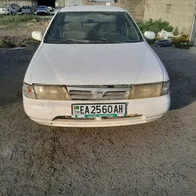 Nissan Sunny 1996