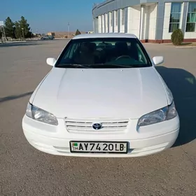Toyota Camry 1999