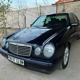 Mercedes-Benz E320 1999