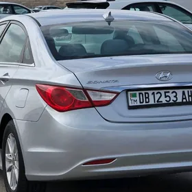 Hyundai Sonata 2013