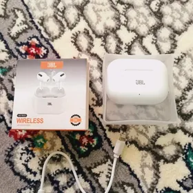 JBL Bluetooth nauşnik