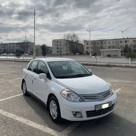 Nissan Versa 2010