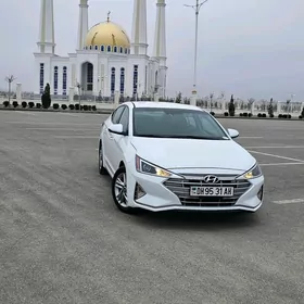 Hyundai Elantra 2020