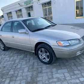 Toyota Camry 1999