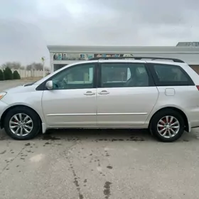 Toyota Sienna 2004
