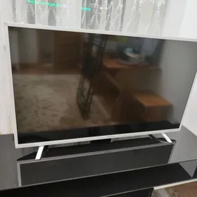 Телевизор+подставка/Skyworth50