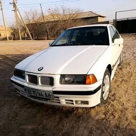 BMW 320 1992