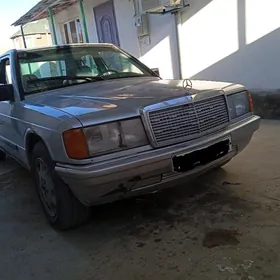 Mercedes-Benz 190E 1985