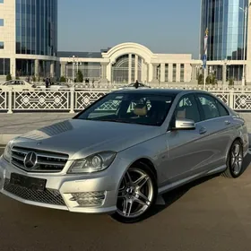 Mercedes-Benz C350 2012