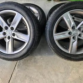 Dysga Teker. 215 55 R 17