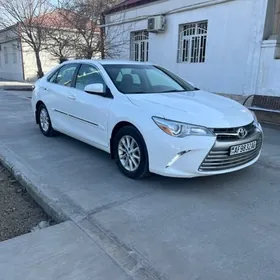 Toyota Camry 2017