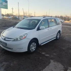 Toyota Sienna 2006